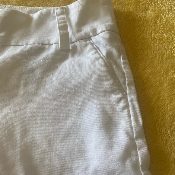 EXRESS-WHITE SHORTS - Picture 8 of 11